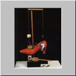 Der surrealistische Schuh, 1931.jpg